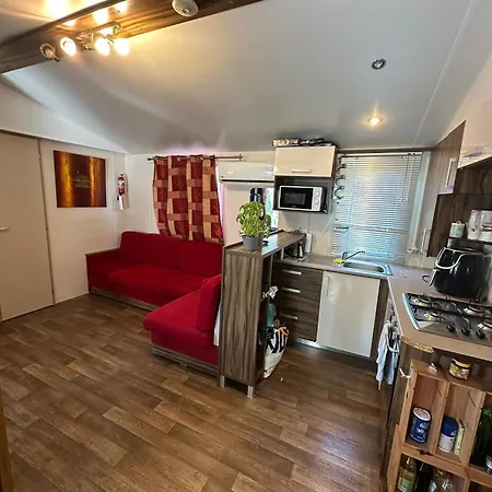 Mobil-home Le Montourey 营地 Fréjus
